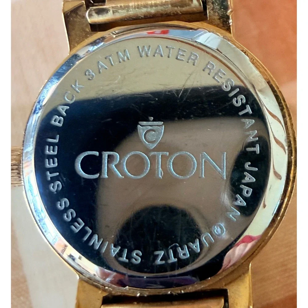 Croton Women's Gold Tone Stretch Bracelet Quartz Watch White Dial Runs